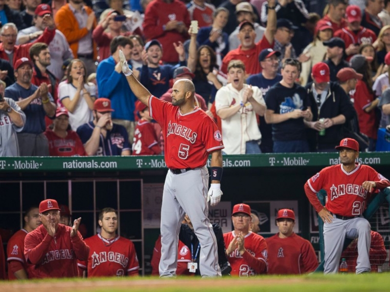 Pujols hace historia y Tanaka brilla en su debut en la rivalidad Yanquis-Boston