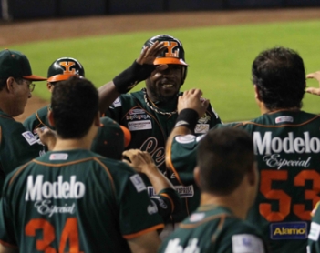 El "Rayo", clave para que los Leones dividan honores con Monterrey