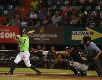 Astorga se une a la rotación de Tecuala; Flores y Araujo jugarían con el Tri