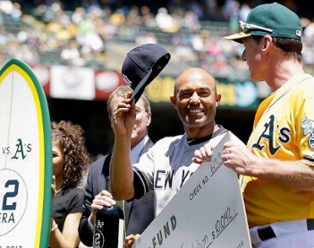 Amargo adiós de Mariaro Rivera del Coliseo; Oakland sorprende de nuevo