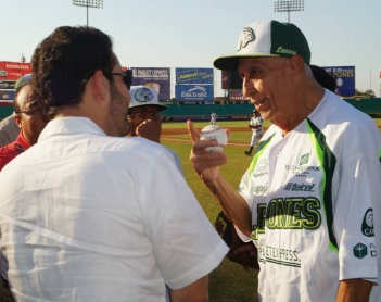 Sin broche de oro un fin de semana especial en la cueva: ganan en 11 los Rieleros