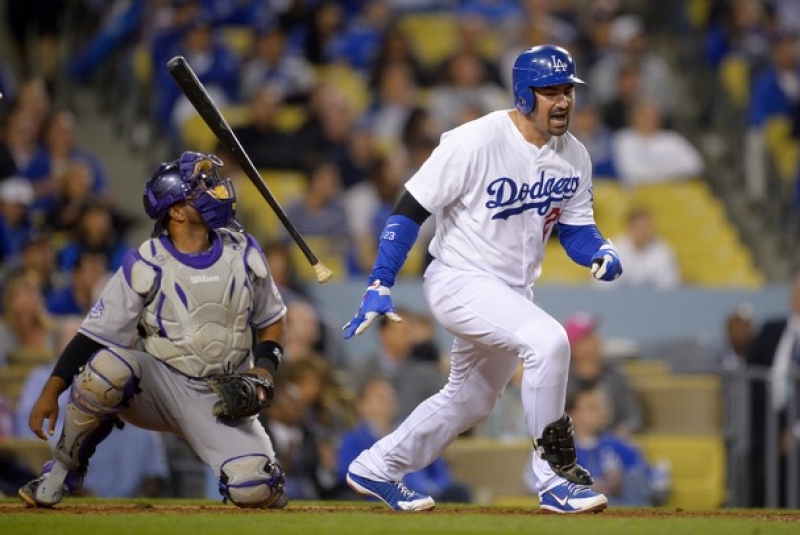 Mexicano el más valioso de los Dodgers: Mattingly elogia al "Titán" González