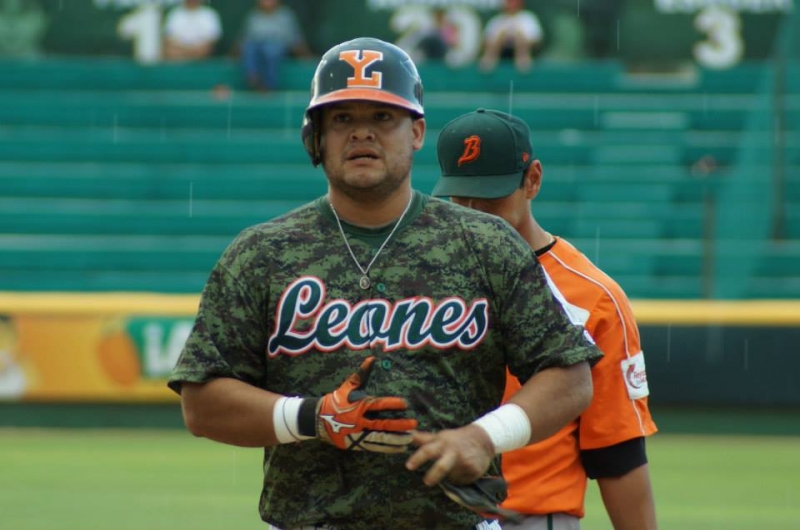 Reyes y Moss acaban con los Leones en la doble cartelera y Lino se va de Veracruz