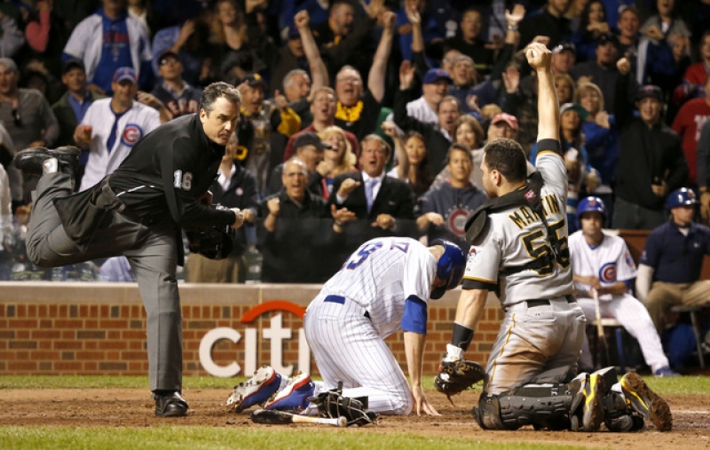 Otros dos invitados a la fiesta de octubre: Rojos y Piratas; brilla Marco Estrada