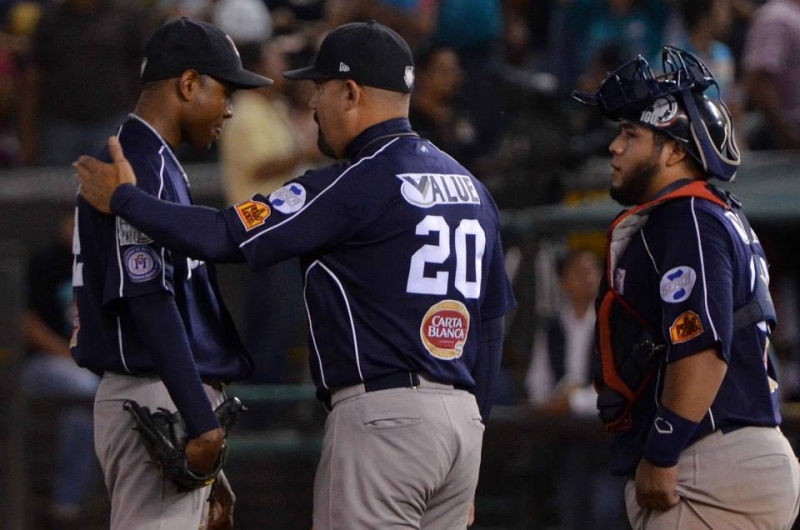 Flores se reporta listo para enfrentar mañana a los Tigres; Monterrey busca hoy ventaja de 3-0