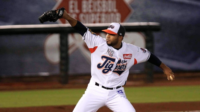 Los dos mejores cuerpos de serpentinas, frente a frente en Cancún