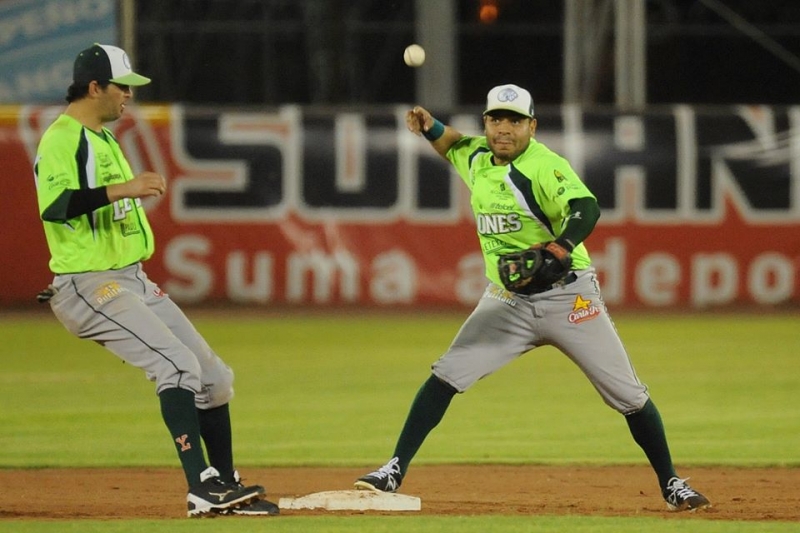 Laguna asegura la serie contra los Leones; Téllez, timonel olmeca
