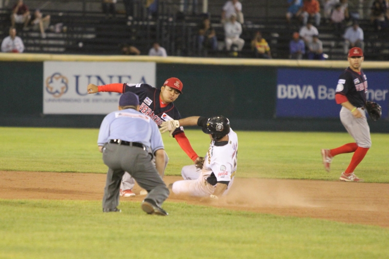 Manuel Flores, Alex Rivero y el Aguila tratatarán de salir adelante de nuevo