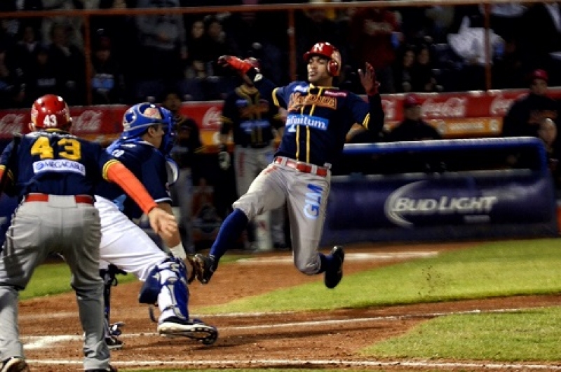 Los Leones, completos: Fonseca le da gran profundidad y dinamismo a la ofensiva