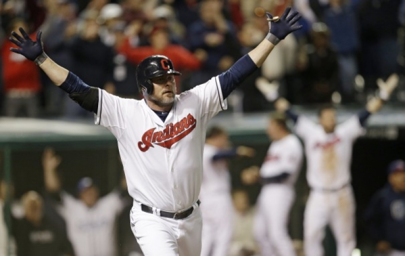 Giambi es el héroe de la tribu; los Yanquis ya casi se despiden