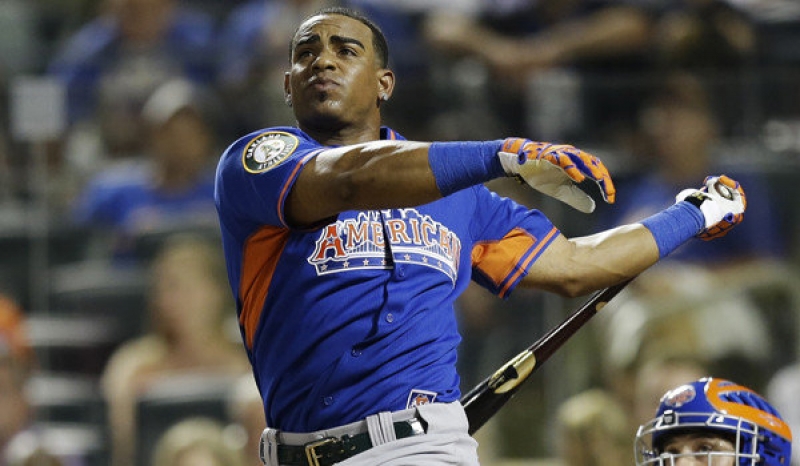 El cubano Céspedes hace historia en la víspera del clásico de verano