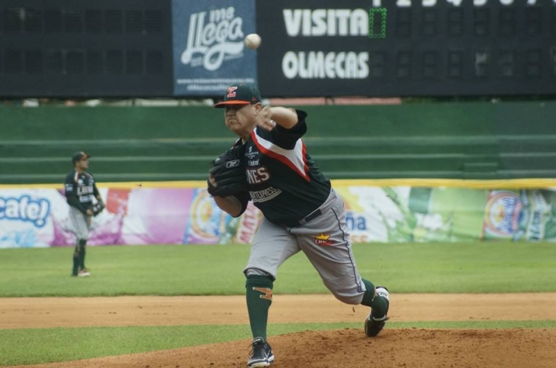 Mejora el presente y promete el futuro de las fieras, que reciben a los Sultanes