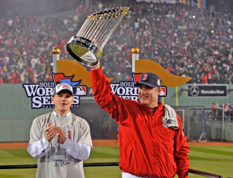 Farrell y sus couches, claves en la transformación de los campeones Medias Rojas