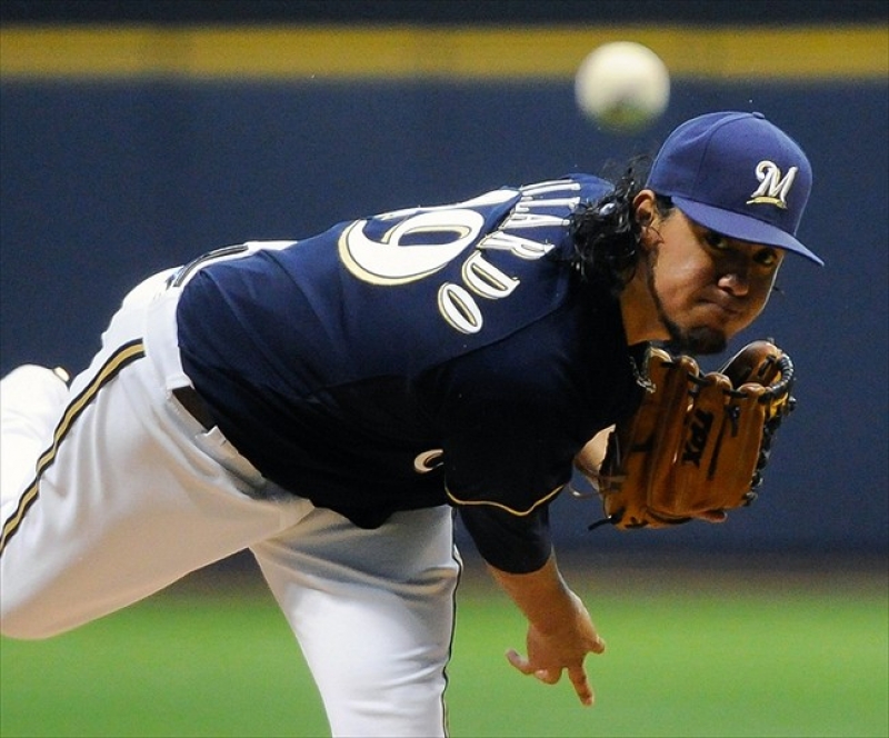 Yovani Gallardo, en selecto club de ponchadores mexicanos