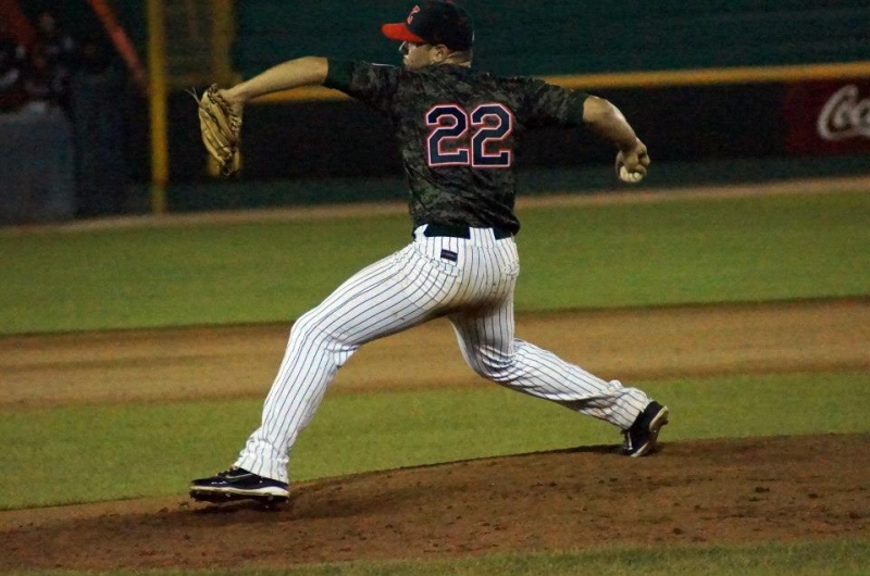 La baja de James Avery aumenta la presión para el pitcheo melenudo