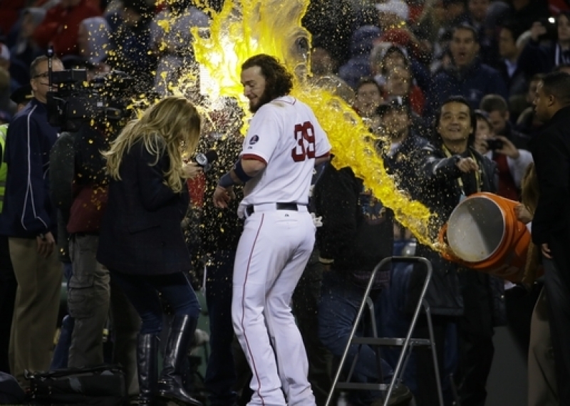 Otro memorable regreso de "Big papi" y los Medias Rojas en serie de campeonato